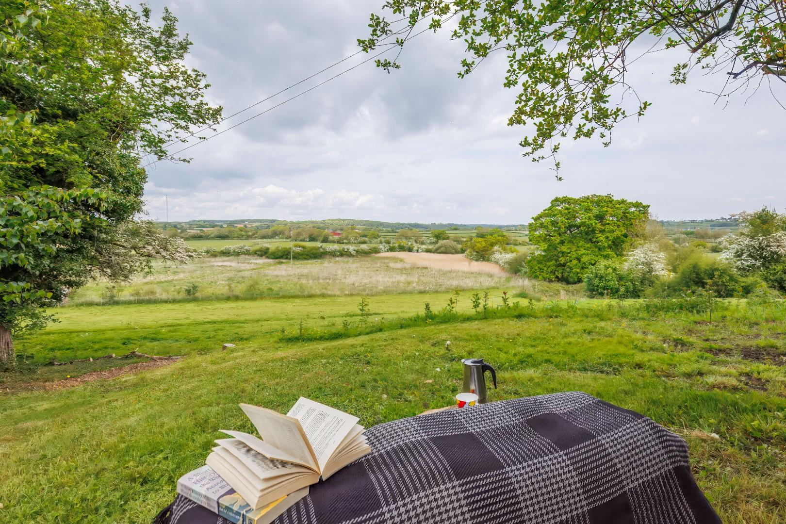 Dyffryn, Nr St Nicholas, Vale of Glamorgan, CF5 6SU